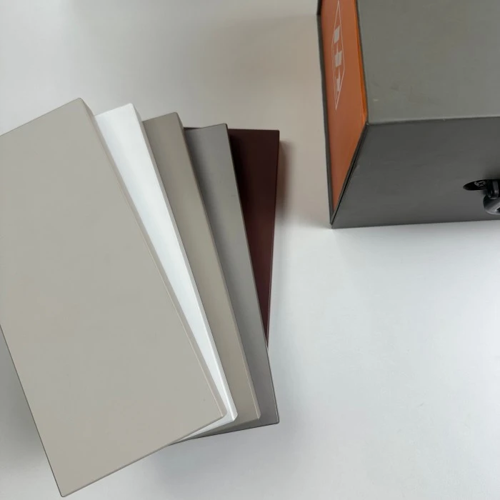 Laminado impermeable mate PET de 18 mm