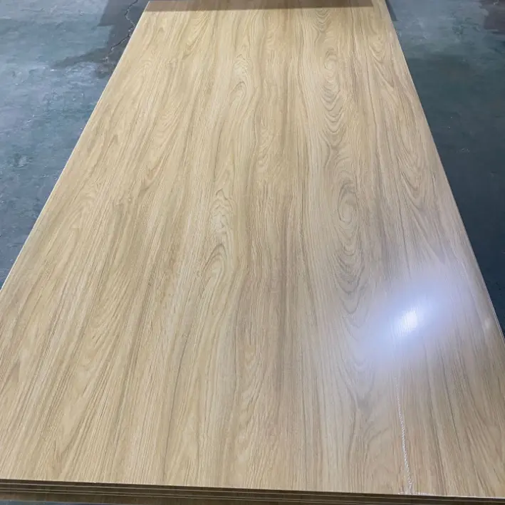 Tablero de madera a prueba de fuego