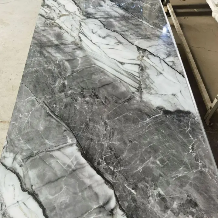 Pared característica de mármol